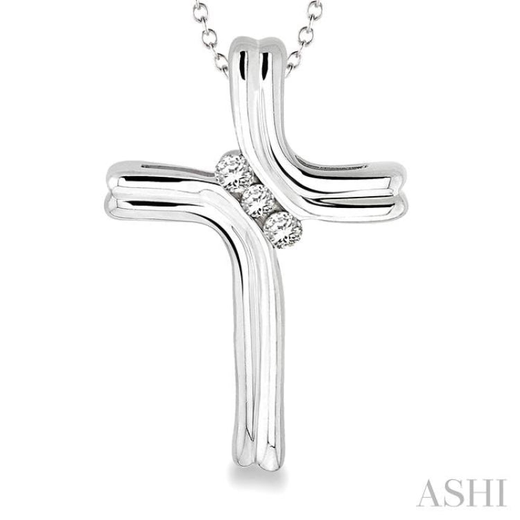 1/10 Ctw Round Cut Diamond Cross Pendant in Sterling Silver with Chain 1/10 Ctw Round Cut Diamond Cross Pendant in Sterling Silver with Chain