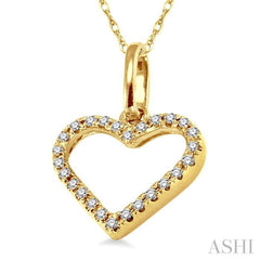 1/10 Ctw Round Cut Diamond Heart Shape Pendant in 14K Yellow Gold with Chain 1/10 Ctw Round Cut Diamond Heart Shape Pendant in 14K Yellow Gold with Chain