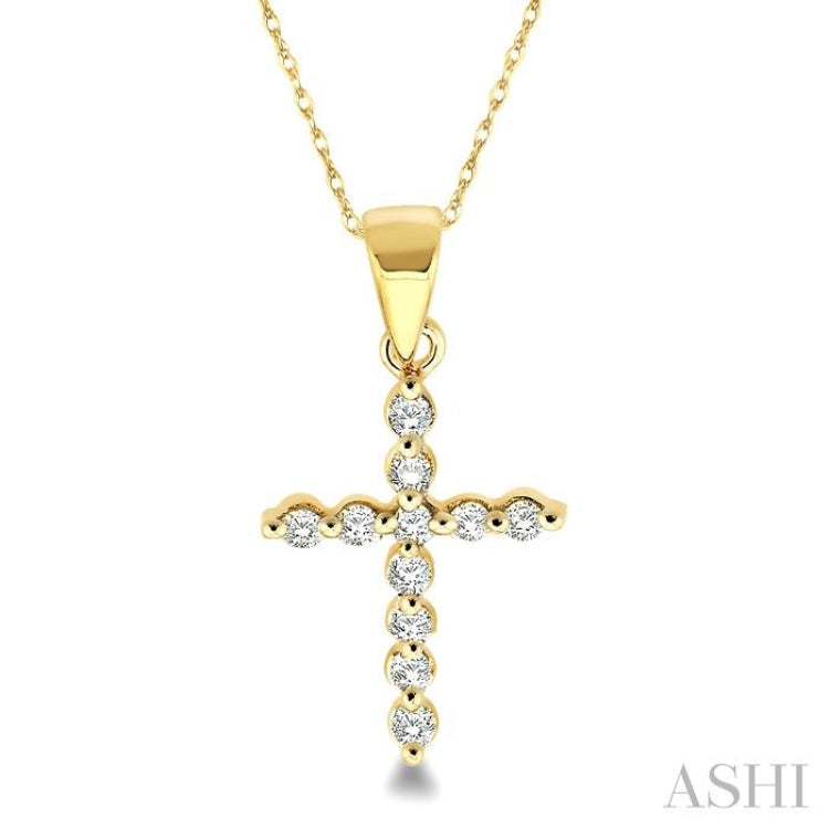 1/10 Ctw Round Cut Diamond Cross Petite Pendant in 14K Yellow Gold with Chain 1/10 Ctw Round Cut Diamond Cross Petite Pendant in 14K Yellow Gold with Chain