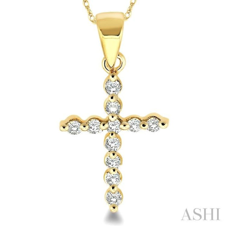 1/10 Ctw Round Cut Diamond Cross Petite Pendant in 14K Yellow Gold with Chain 1/10 Ctw Round Cut Diamond Cross Petite Pendant in 14K Yellow Gold with Chain