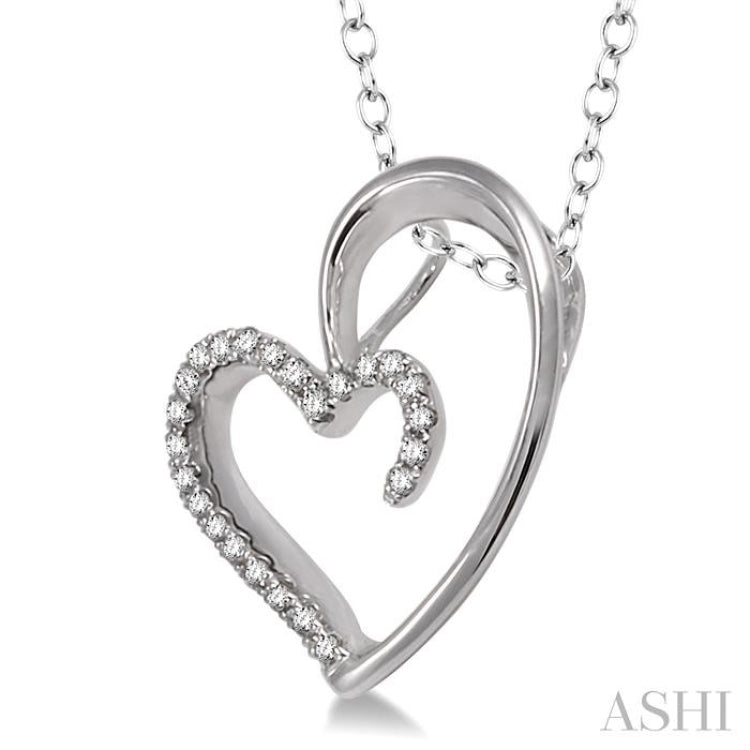 1/10 Ctw Round Cut Diamond Heart Shape Pendant in Sterling Silver with Chain 1/10 Ctw Round Cut Diamond Heart Shape Pendant in Sterling Silver with Chain