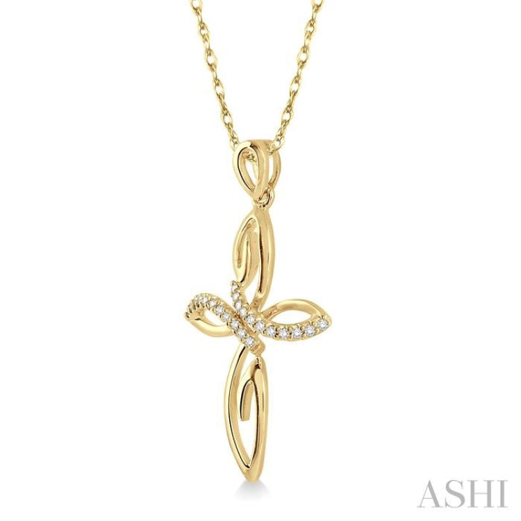 1/10 Ctw Round Cut Diamond Cross Pendant in 14K Yellow Gold With Chain 1/10 Ctw Round Cut Diamond Cross Pendant in 14K Yellow Gold With Chain