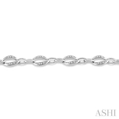 1/10 Ctw Round Cut Diamond Infinity Bracelet in Sterling Silver 1/10 Ctw Round Cut Diamond Infinity Bracelet in Sterling Silver