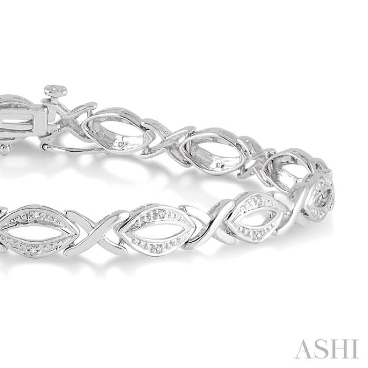 1/10 Ctw Round Cut Diamond Swirl bracelet in Sterling Silver 1/10 Ctw Round Cut Diamond Swirl bracelet in Sterling Silver