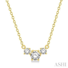 1/4 Ctw Three Stone Round Cut Diamond Necklace in 14K Yellow Gold 1/4 Ctw Three Stone Round Cut Diamond Necklace in 14K Yellow Gold