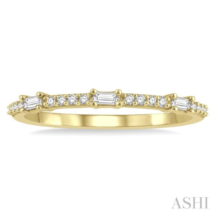 1/5 Ctw Baguette and Round Cut Diamond Stackable Petite Fashion Band in 10K Yellow Gold 1/5 Ctw Baguette and Round Cut Diamond Stackable Petite Fashion Band in 10K Yellow Gold