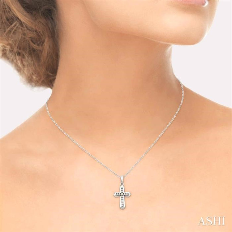 1/10 Ctw Round Cut Diamond Cross Pendant in 10K White Gold with Chain 1/10 Ctw Round Cut Diamond Cross Pendant in 10K White Gold with Chain