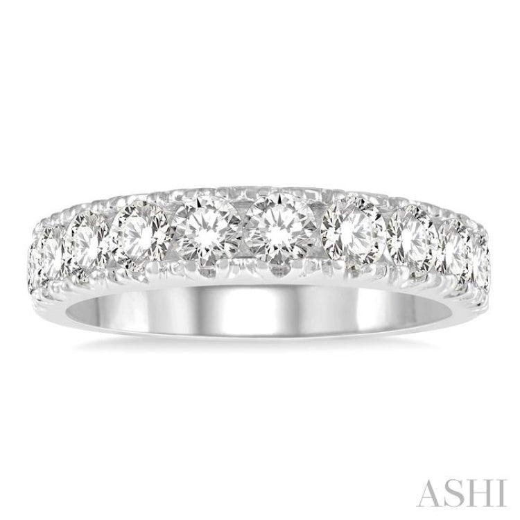 2 Ctw 11 Stone Round Cut Diamond Wedding Band in 14K White Gold