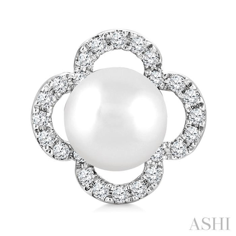 5 MM Cultured Pearl and 1/6 Ctw Single Cut Diamond Clover Petite Fashion Earrings in 10K White Gold