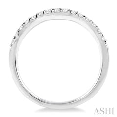 1/4 Ctw Round Cut Diamond Wedding Band in 14K White Gold