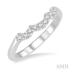 1/5 Ctw Waves Center Round Cut Diamond Wedding Band in 14K White Gold