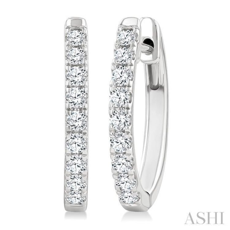 .50CTRDDM OVAL HOOP ER WG 14K-G*
