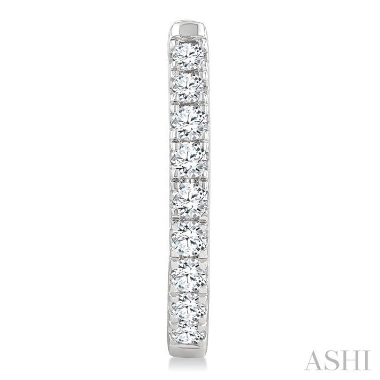 .50CTRDDM OVAL HOOP ER WG 14K-G*