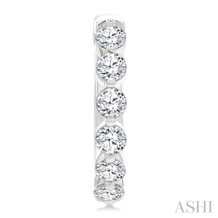 1.50CTRDDM SINGL PRONG HOOP ER WG 14K-G*