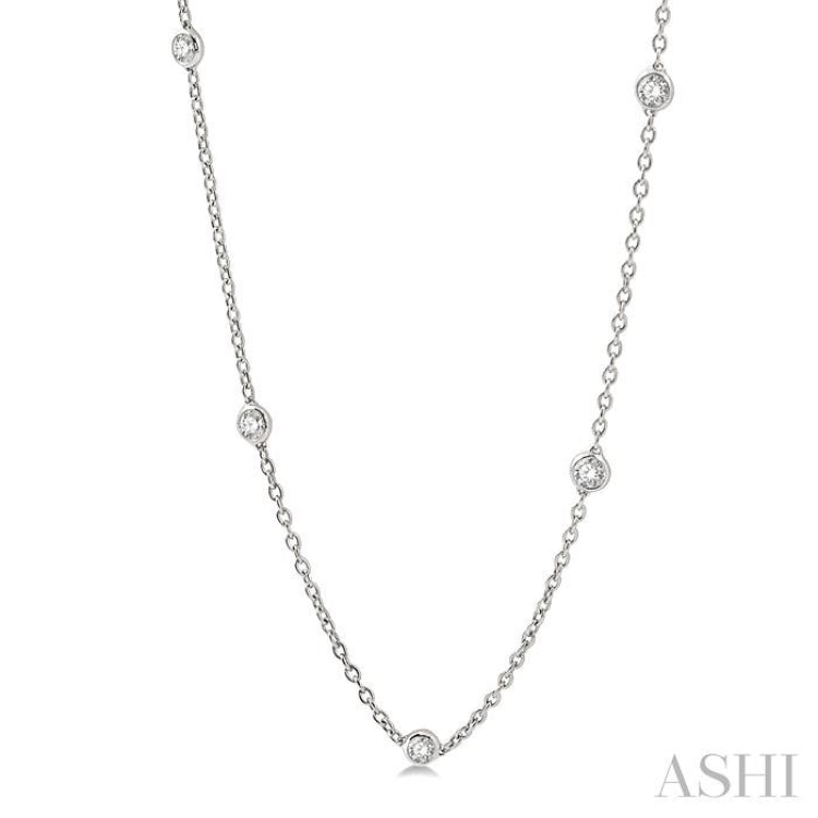 1 1/2 Ctw Round Cut Diamond Fashion Necklace in 14K White Gold