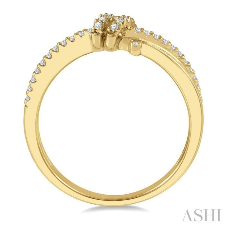 1/6 ctw Love Knot Round Cut Diamond Criss-Cross Fashion Ring in 10K Yellow Gold