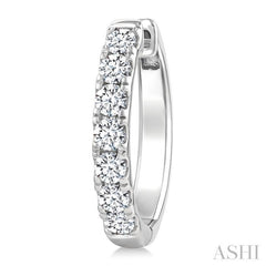 2.00CTRDDM OVAL HOOP ER WG 14K-G*