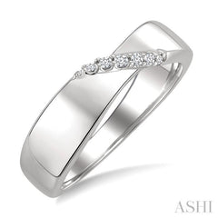 1/20 Ctw Single Cut Diamond Fashion Ring in Sterling Silver