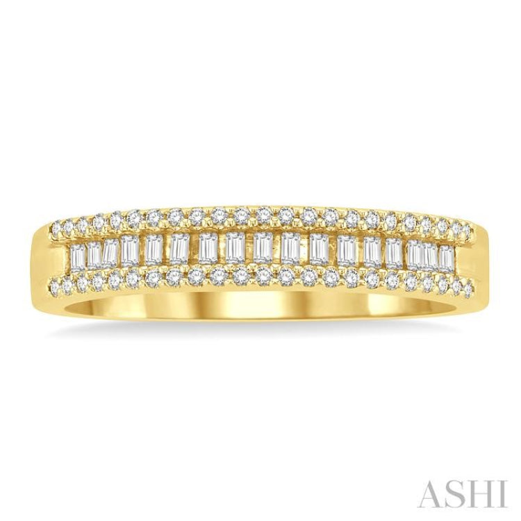 1/3 Ctw Baguette and Round Cut Diamond Stackable Fashion Band in 14K Yellow Gold