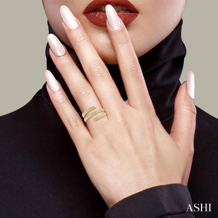 1/4 Ctw Open-End Round Cut Diamond Fashion Ring in 10K Yellow Gold