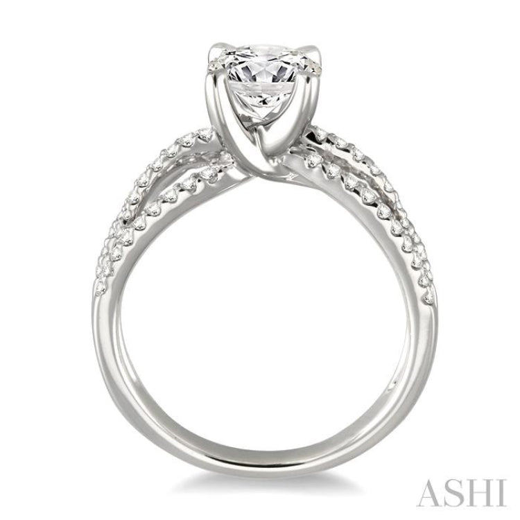 Round Shape Semi-Mount Diamond Engagement Ring