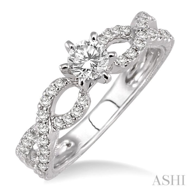 Round Shape Semi-Mount Diamond Engagement Ring