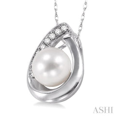 Pearl & Diamond Fashion Pendant