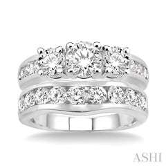 Round Shape Past Present & Future Diamond Wedding Set