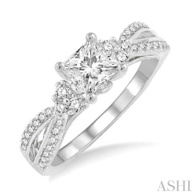 Princess Shape Diamond Engagement Ring