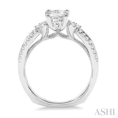 Princess Shape Diamond Engagement Ring