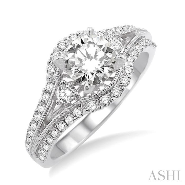 Round Shape Diamond Engagement Ring