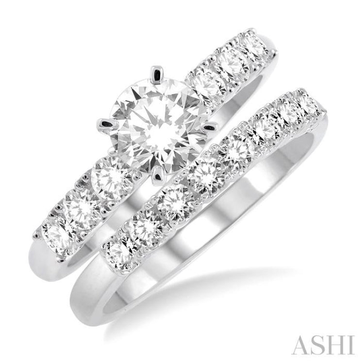 Round Shape Diamond Wedding Set