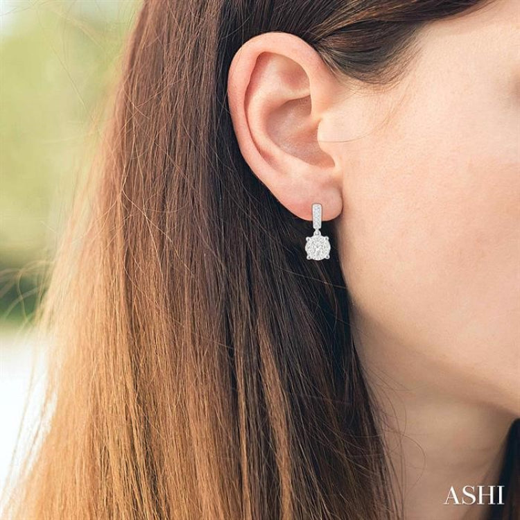 Round Shape Lovebright Essential Diamond Earrings