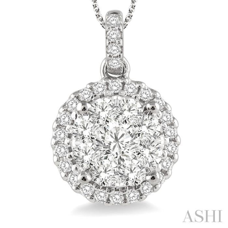 Round Shape Halo Lovebright Essential Diamond Pendant