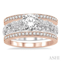 Round Shape Semi-Mount Diamond Ring Set