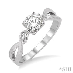 Round Shape Diamond Engagement Ring