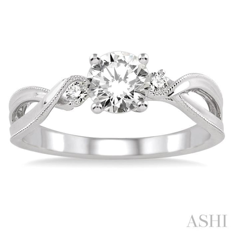 Round Shape Diamond Engagement Ring