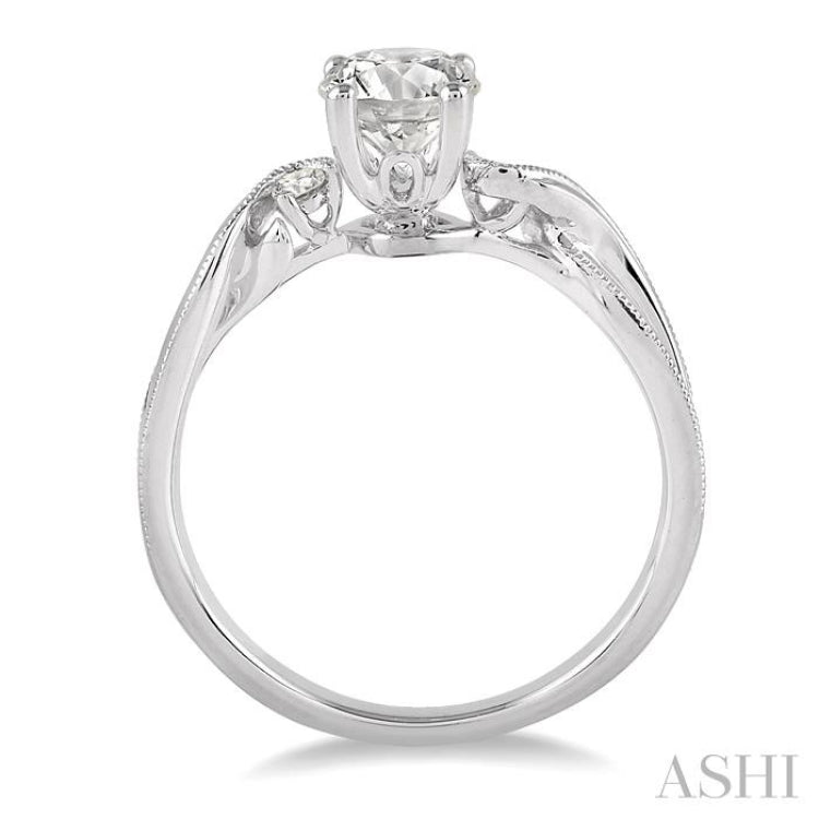 Round Shape Diamond Engagement Ring