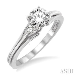 Round Shape Semi-Mount Diamond Engagement Ring