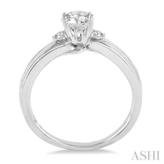 Round Shape Semi-Mount Diamond Engagement Ring