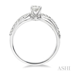 Princess Shape Diamond Engagement Ring