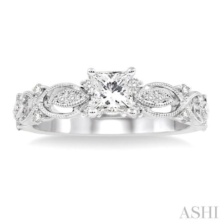 Princess Shape Diamond Engagement Ring