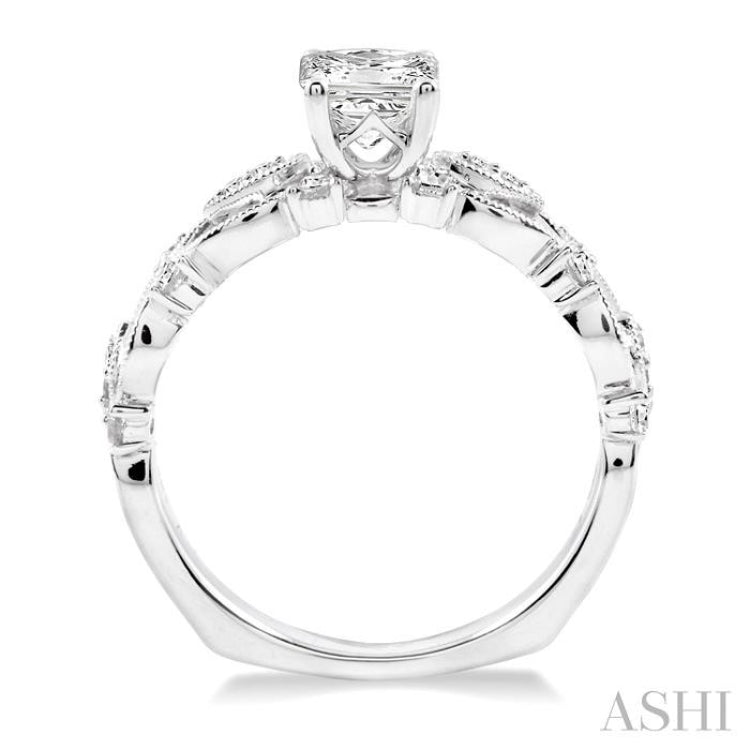 Princess Shape Diamond Engagement Ring