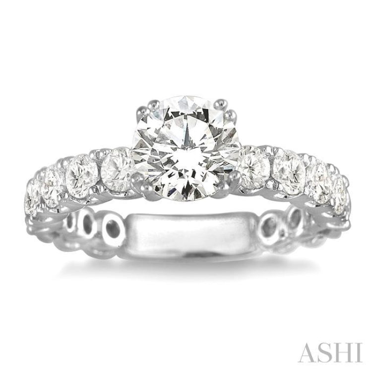 Round Shape Semi-Mount Diamond Engagement Ring