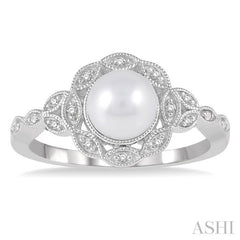 Silver Pearl & Diamond Ring