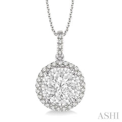 Round Shape Halo Lovebright Essential Diamond Pendant