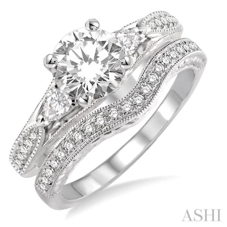 Round Shape Diamond Wedding Set