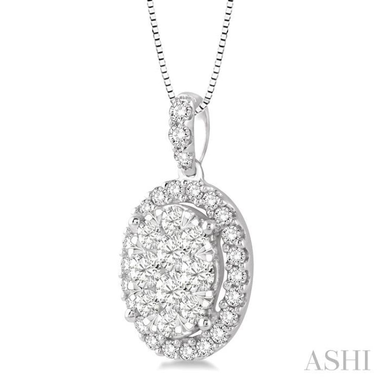 Oval Shape Halo Lovebright Essential Diamond Pendant