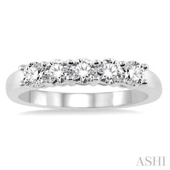 Round Shape 5 Stone Diamond Wedding Band