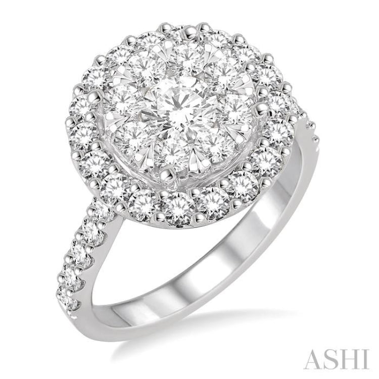 Halo Lovebright Essential Diamond Engagement Ring